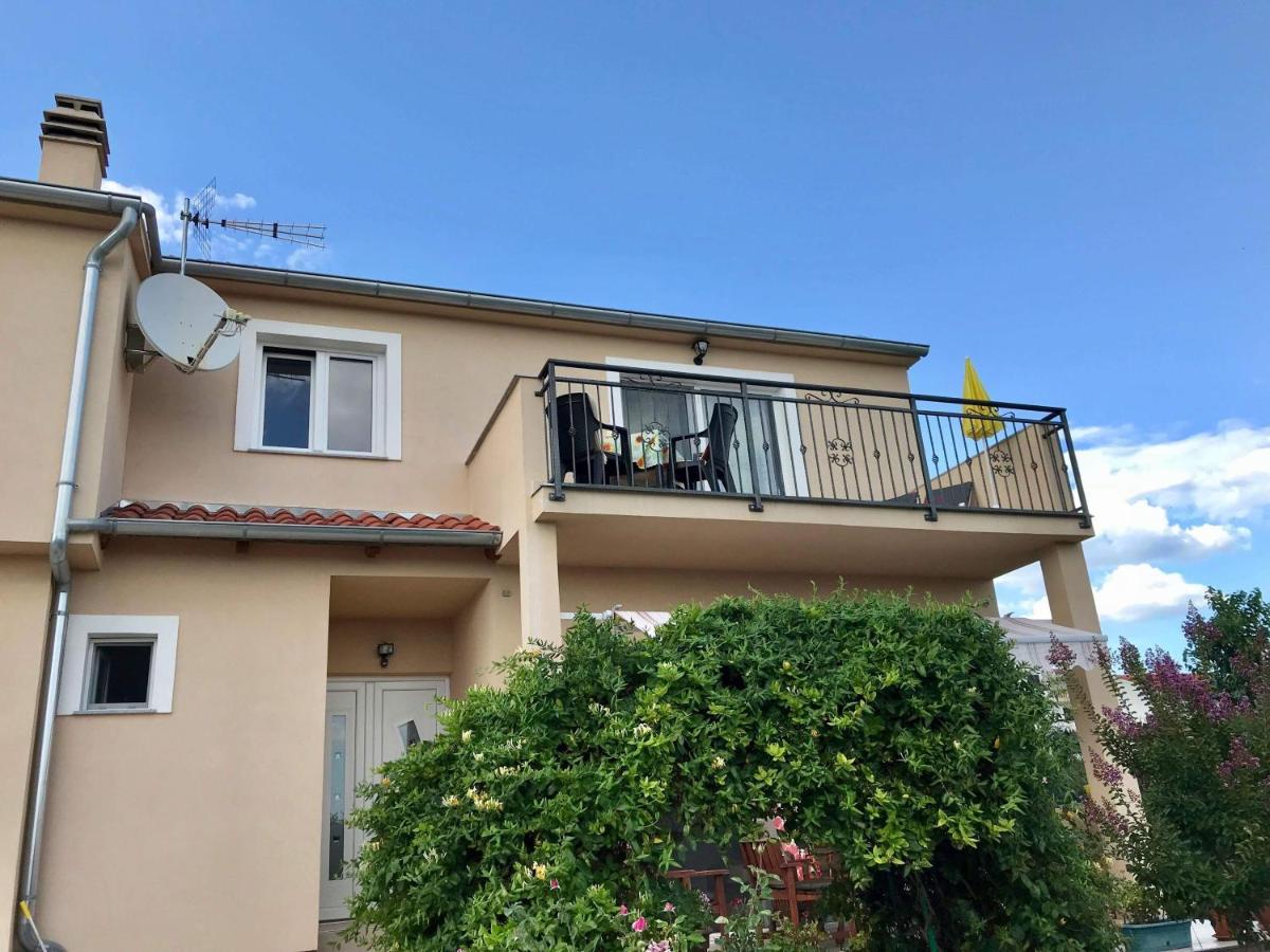 Apartman Laura Tribalj Zewnętrze zdjęcie