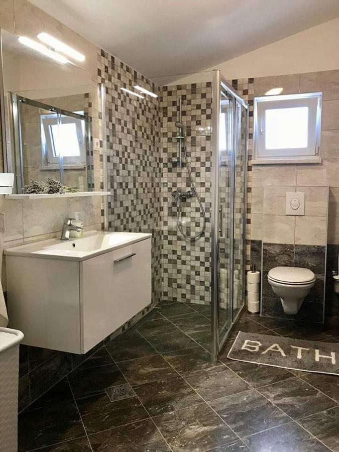 Apartman Laura Tribalj Zewnętrze zdjęcie