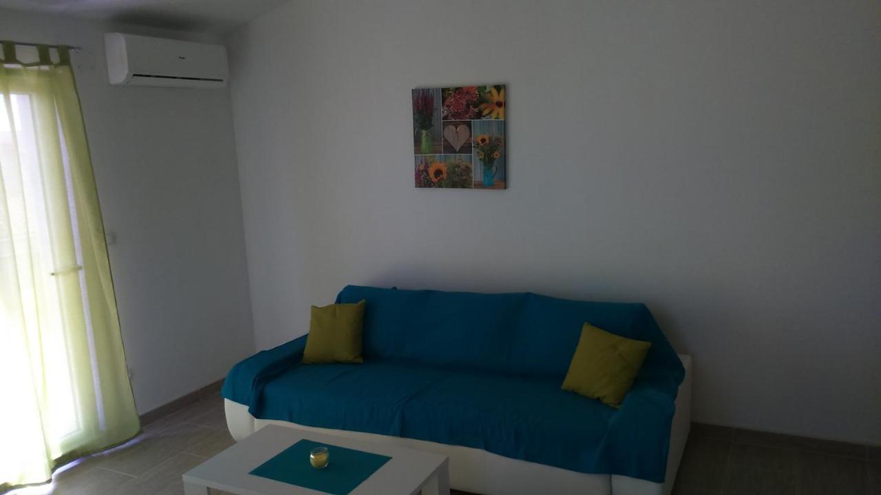 Apartman Laura Tribalj Zewnętrze zdjęcie